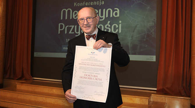 Doktor honoris causa Społecznej Akademii Nauk Collegium Medicum w Łodzi